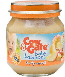 Cow & Gate Baby Balance Jar 7 Months Onwards Apple & Strawberry Dessert 200g