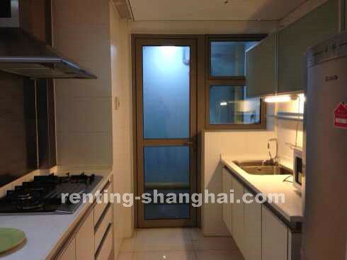 Wonderful 2br apt in 8 Park close to Line 2 & 7 Jing An temple station