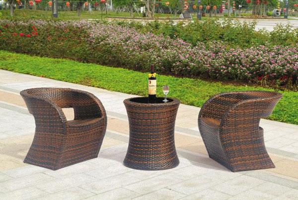 Modern Outdoor Furniture