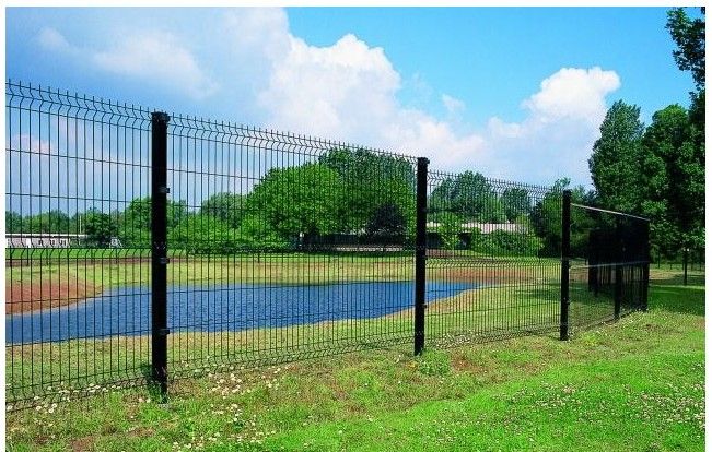 Galvanized and PVC Coated Welded Wire Mesh Fence