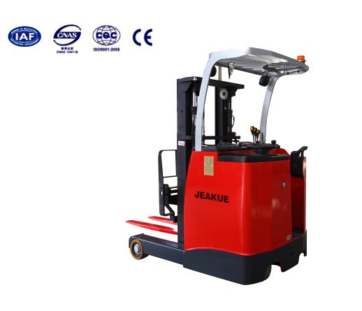 2.0T Electric Standing Reach  Forklift