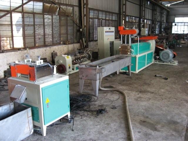 Vent-type Plastic Re-Granulate Line