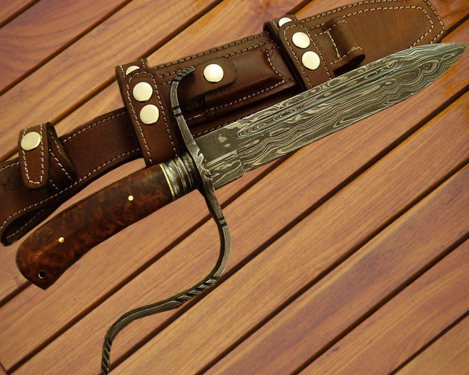 Damascus steel Hunting knife GH-4019