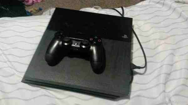 Used Play Station 4