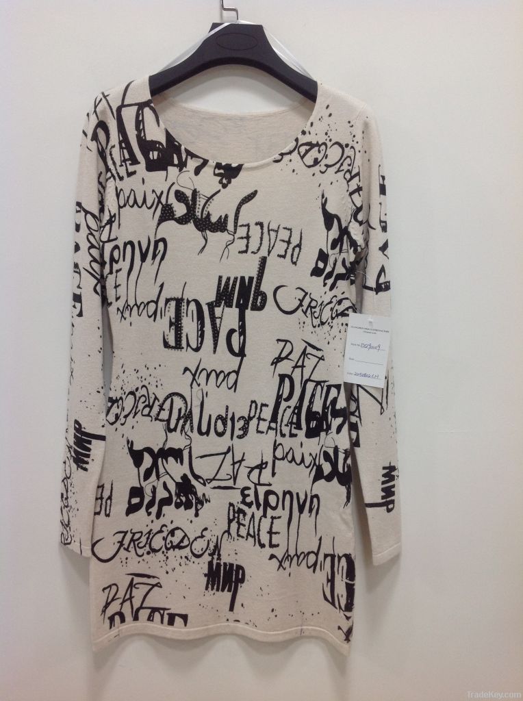 fashion women's letter printed dress in winter