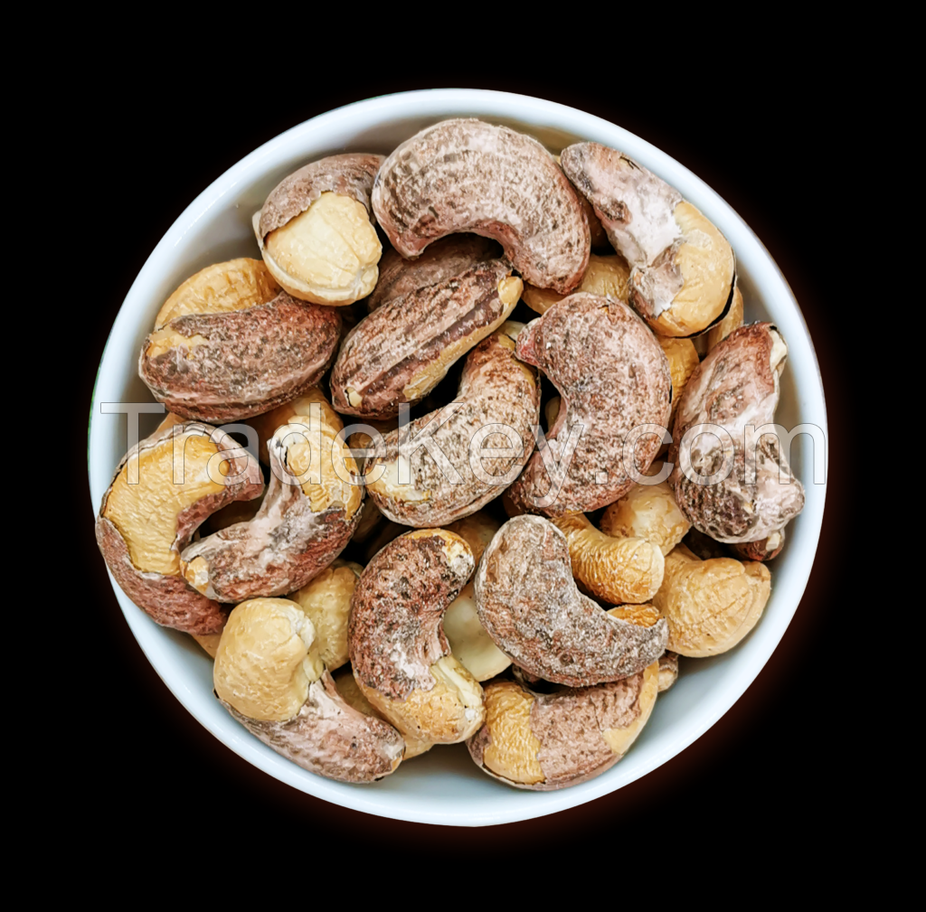 Roasted cashew nut in husk