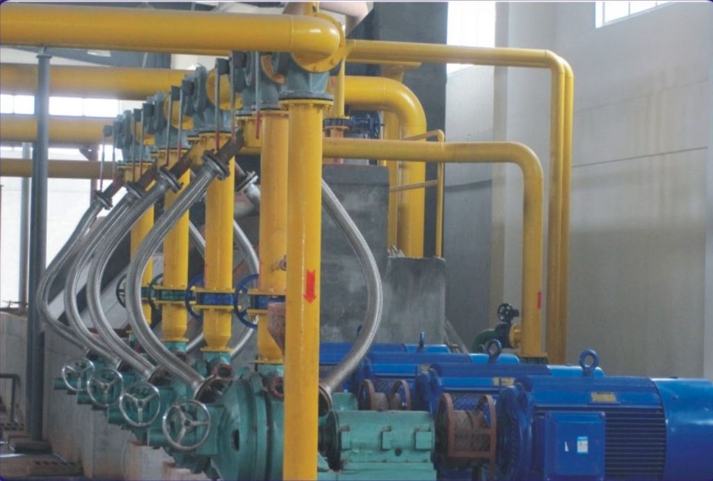 Double Disc refiner for paperboard pulping