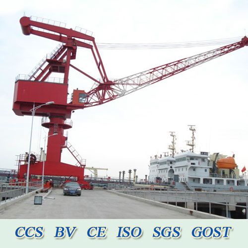 Marine deck crane