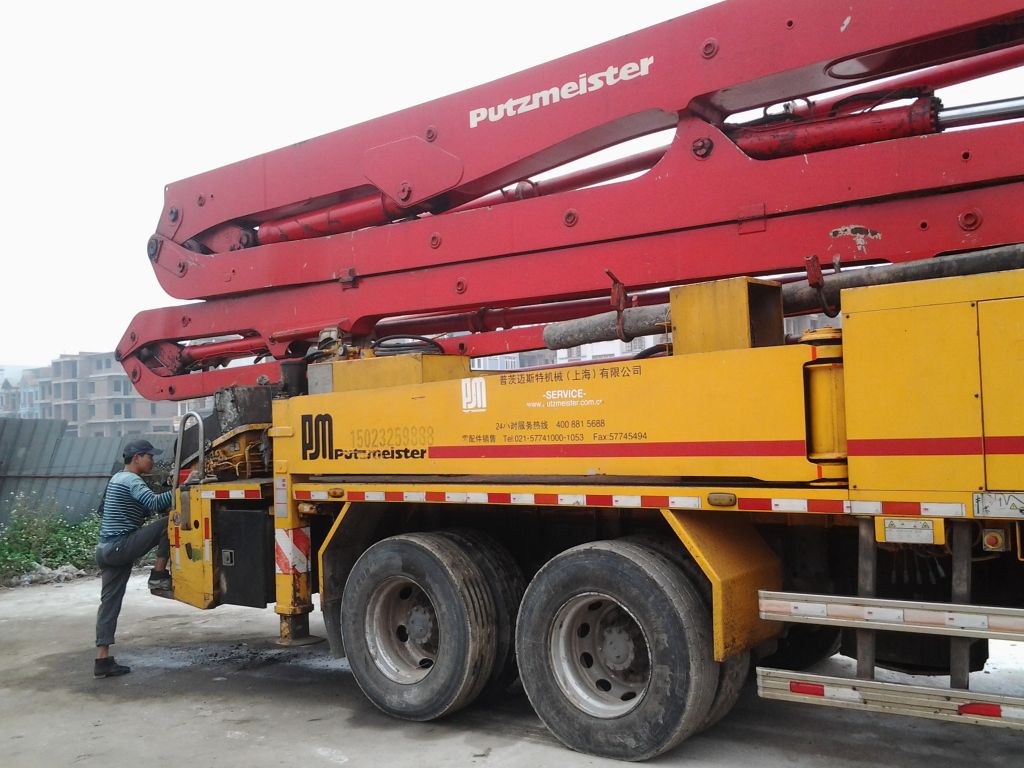 used 38 meter Putzmeiter concrete pump truck; 2008year; 