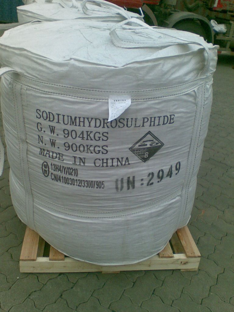 Competitive price of Sodium Hydrosulfide flakes 70%