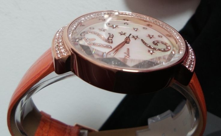 Wrist Watches - F11550
