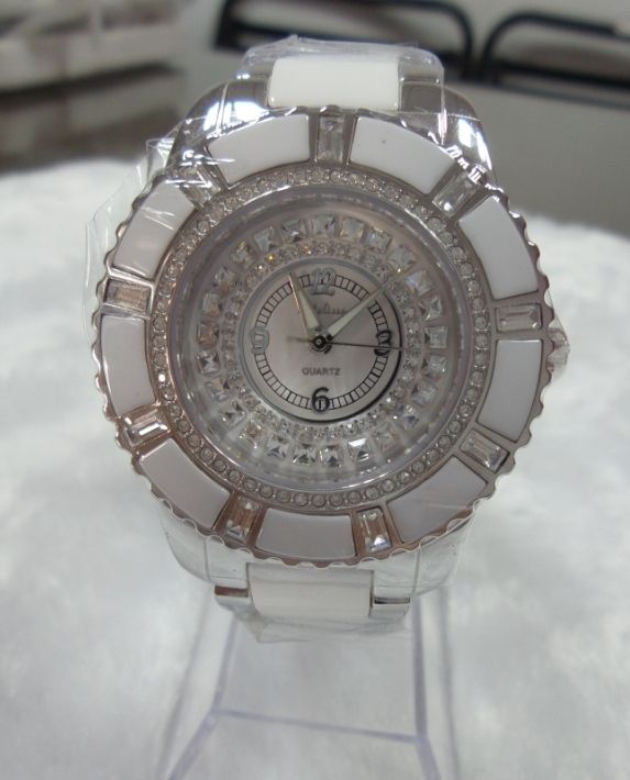 Wrist Watches - F6520