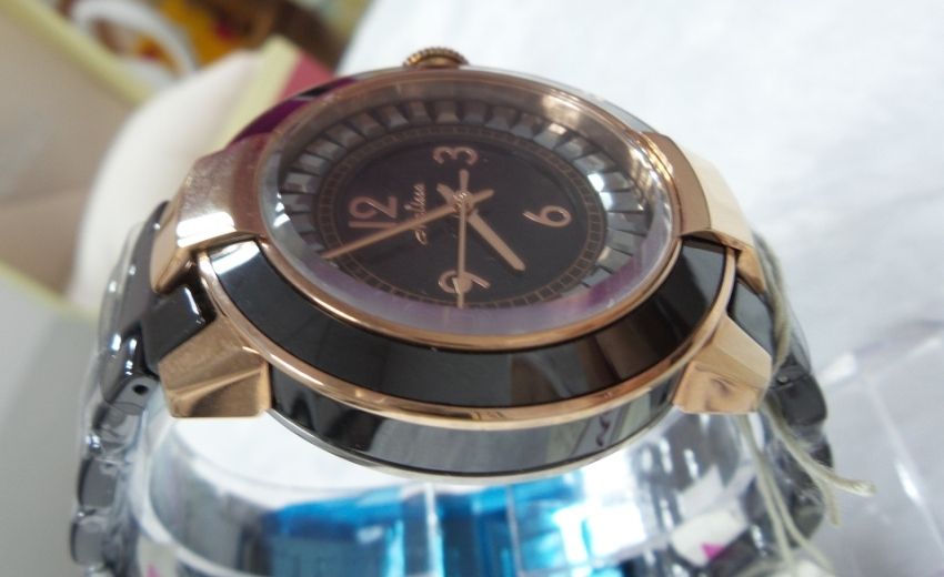 Wrist Watches - F6284
