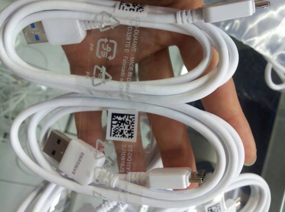 Wholesale H-Q Original Mobilephone cable for samsung iphone USB3.0 Cable 8pin Cable