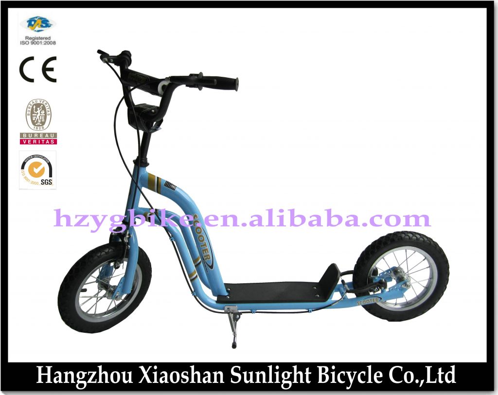 2014 new model 12inch kick scooter from China