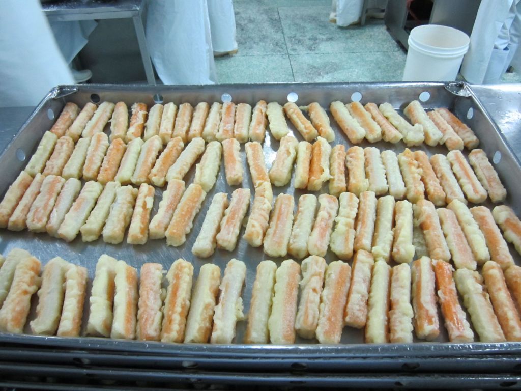 Pre-fried simulated crab stick 