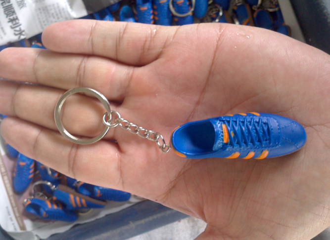 custom sport shoe key holder, plastic key holder,mini shoe key holder