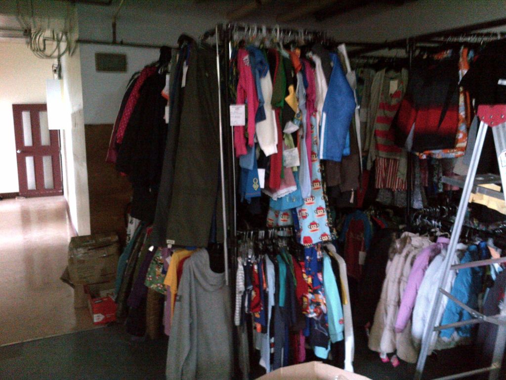 Stock Lot Apparel for Sale over 100 000 pcs mixed lots for sale 