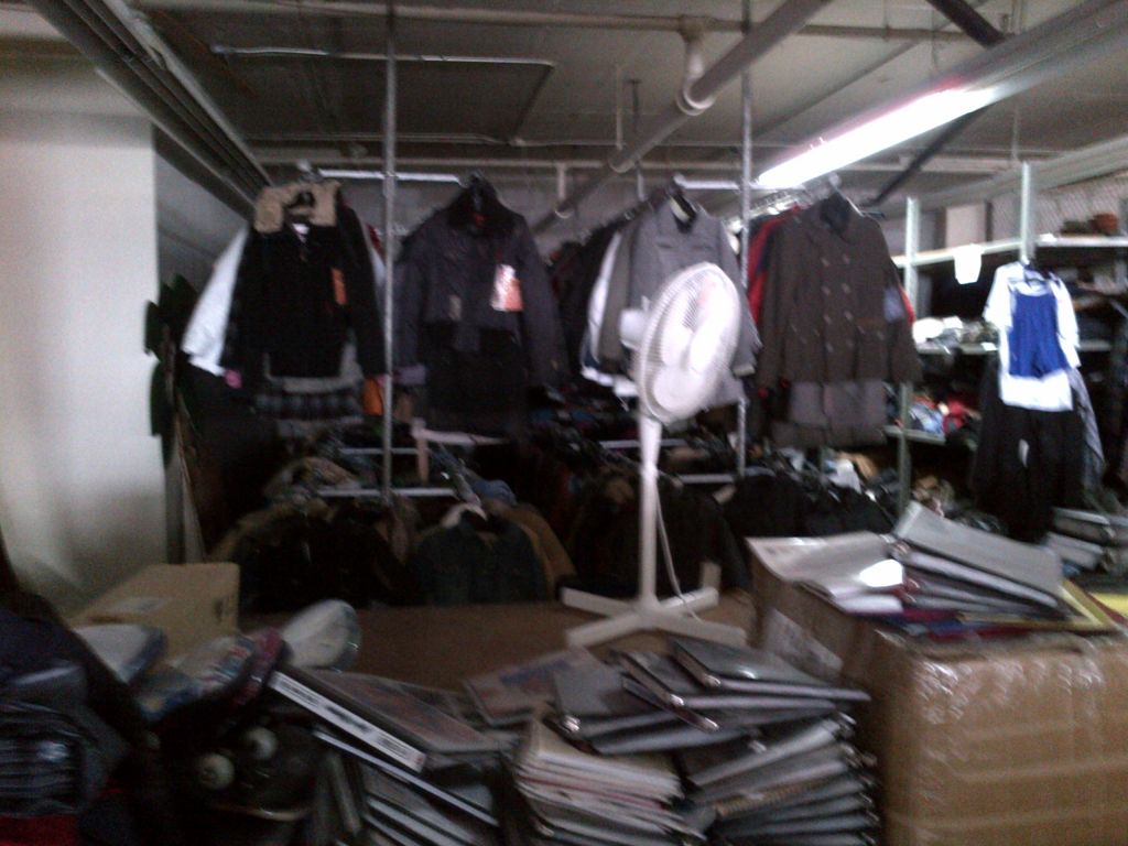 Stock Lot Apparel for Sale over 100 000 pcs mixed lots for sale 