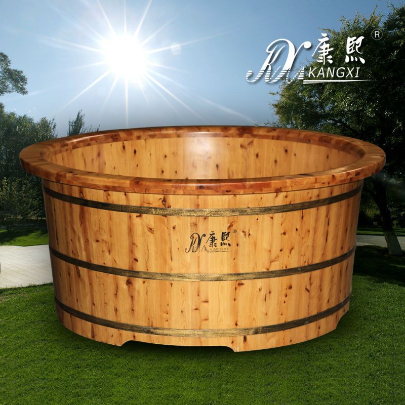 wooden hot tub,outdoor wooden bathtub