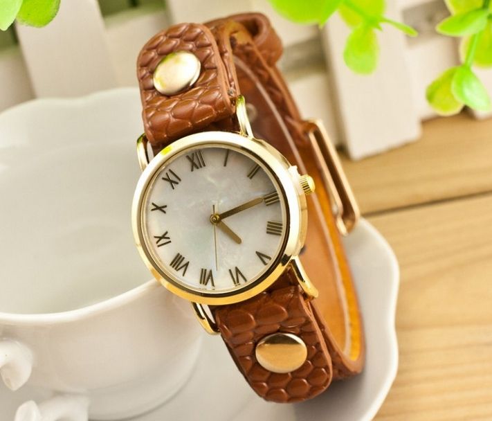 2014 year 30 pcs Red 12-0 Genuine Leather Wrist Watch With crystal Rose face