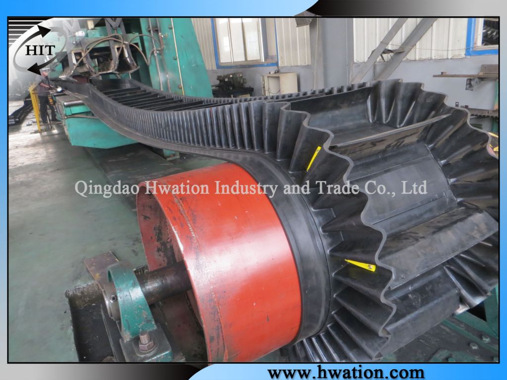 Corrugated Sidewall Conveyor Belt with cleat and high tensile