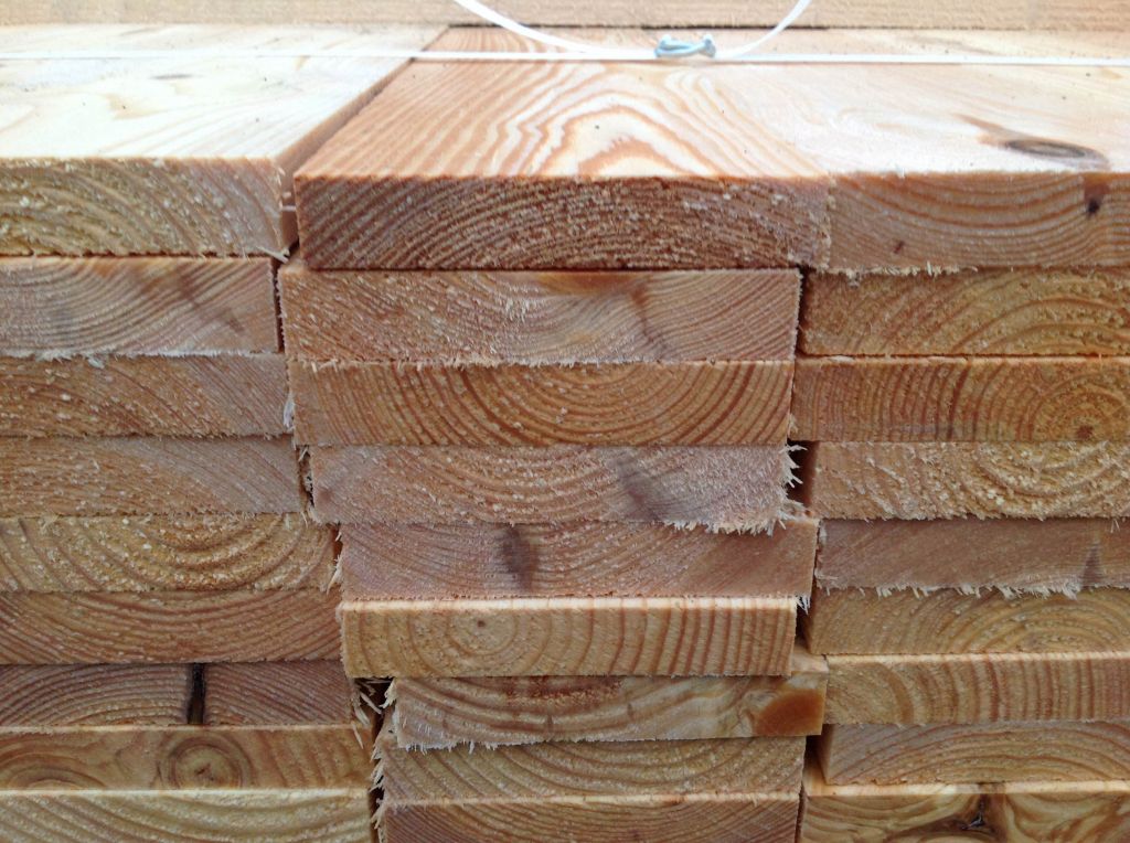 Highest Quality Edged Pine Boards