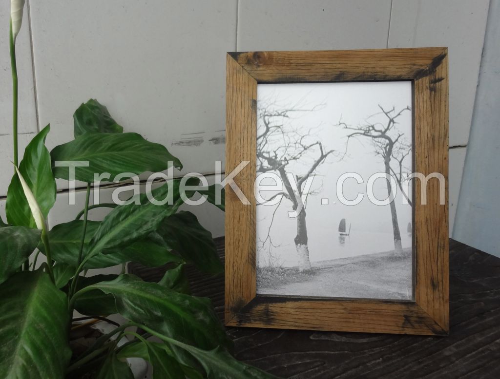 WOODEN PHOTO FRAME