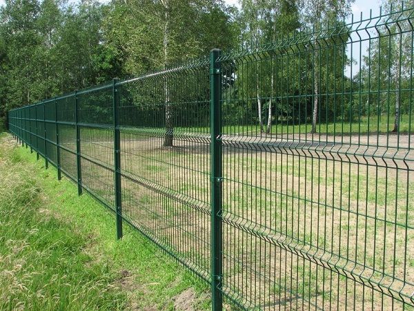 welded mesh fence