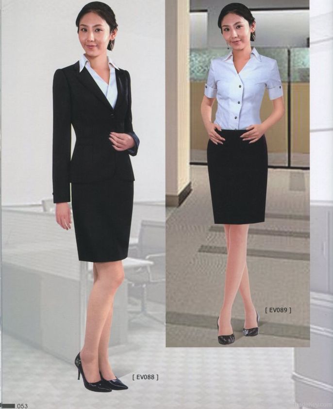 Professional women's suit, ladies dress suit, business suit of cul