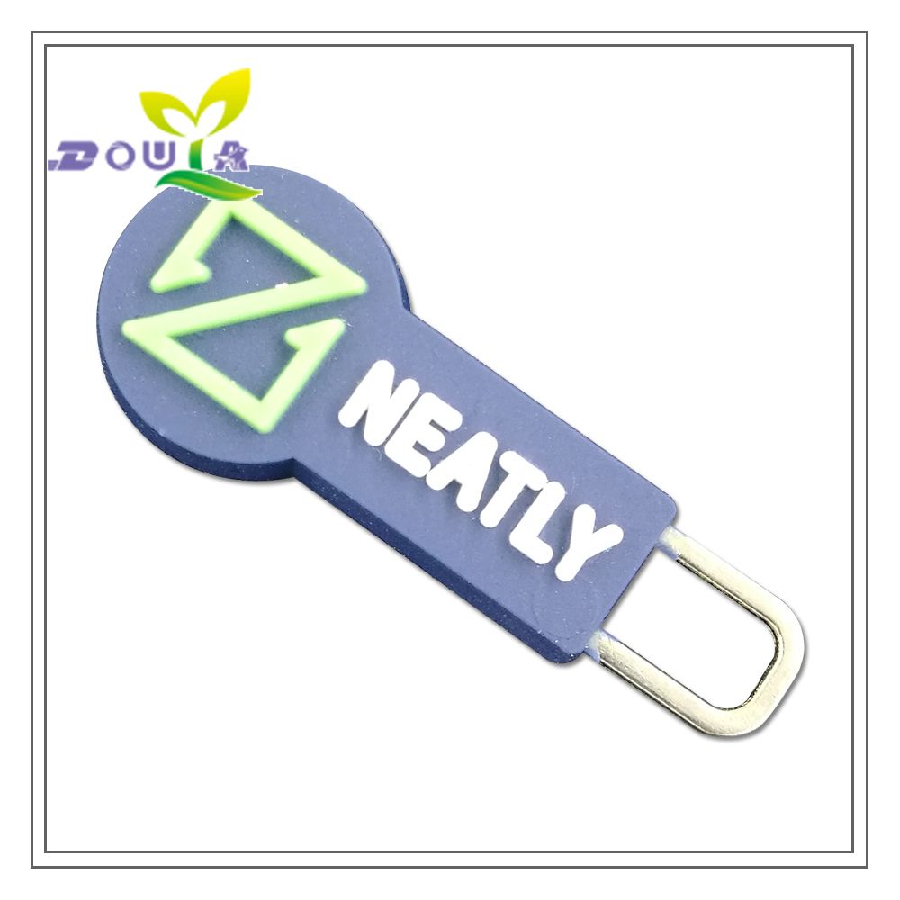 Customized pet PVC hang tags rubber slider Pull handle with logo for zipper silicone labels for clothes custom hat Plastic tags