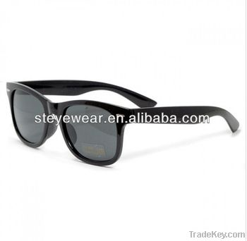 cheap promotional wayfarer sunglasses with plastic hinge