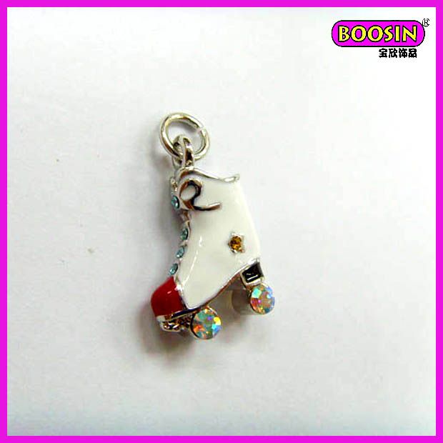 Hot sale enamel ice skate pendant rhinestone fashion roller charm bracelet