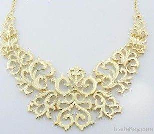 filigree metal necklace