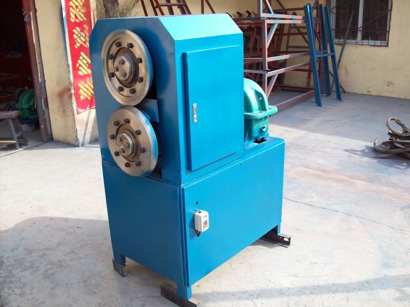 Best selling tyre processing equipment tire cutter