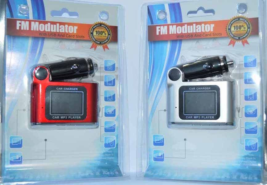 Wholesale - HD-18 Car MP3 Player Wireless FM Transmitter Support SD Card TF Card Has Two USB Solt Charger Universal Adapter And Screen
