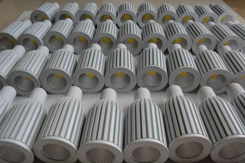 LED SPOT LIGHT 