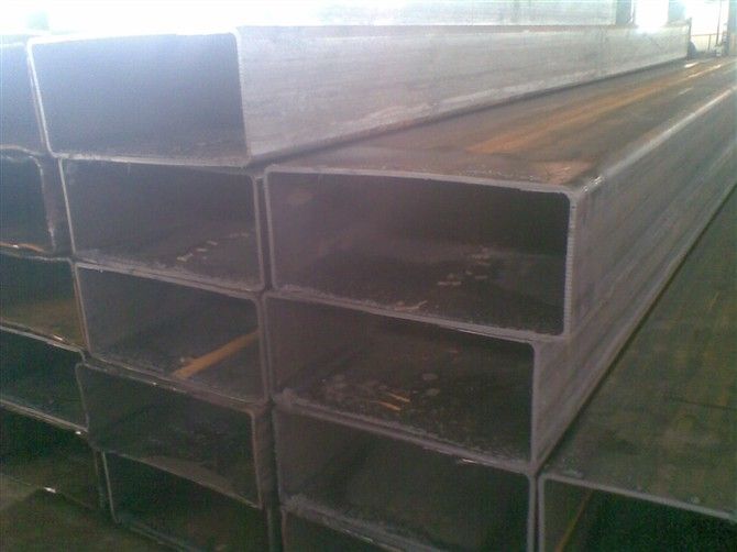 Square and rectangular steel pipe