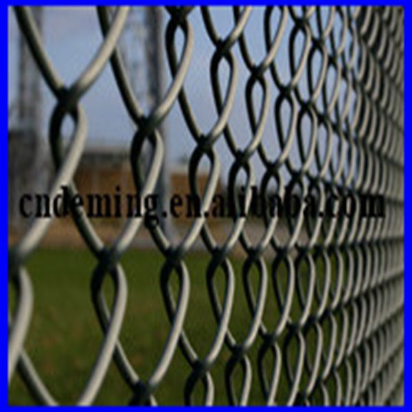 hot-dipped or pvc coated chain link fence