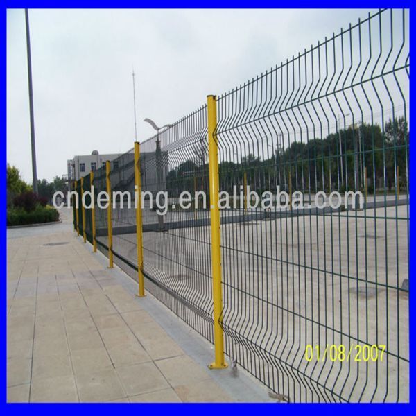 Metal panel fence with beautiful appearence and anti-corrosion