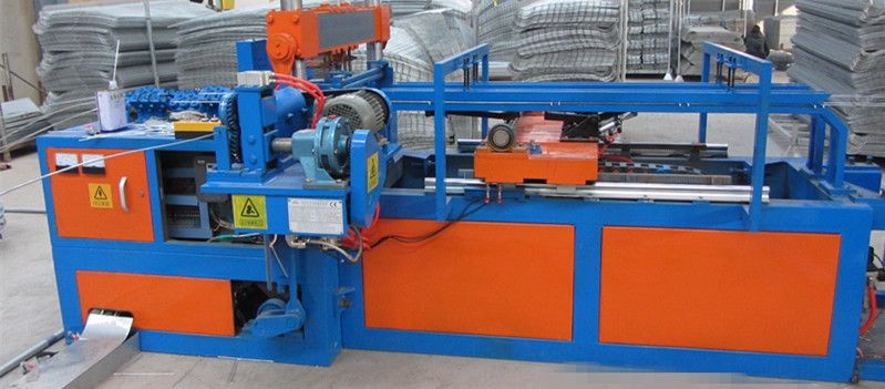 Full mumerical control hencoop door welding machine