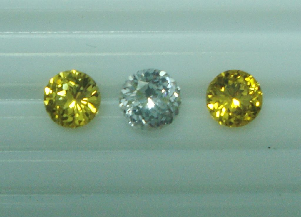 Yellow Sapphire,white Sapphire-Ceylon