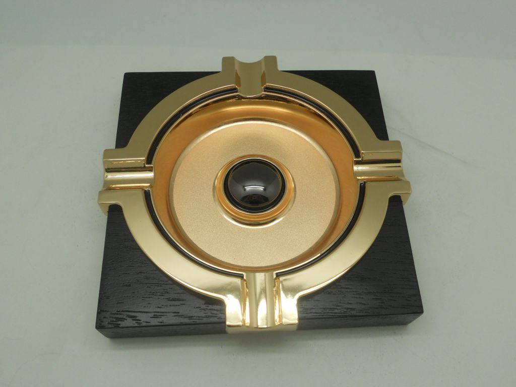 cigar ashtray 