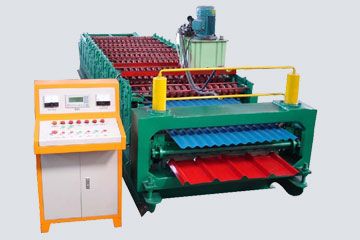 roof panel forming machine 
