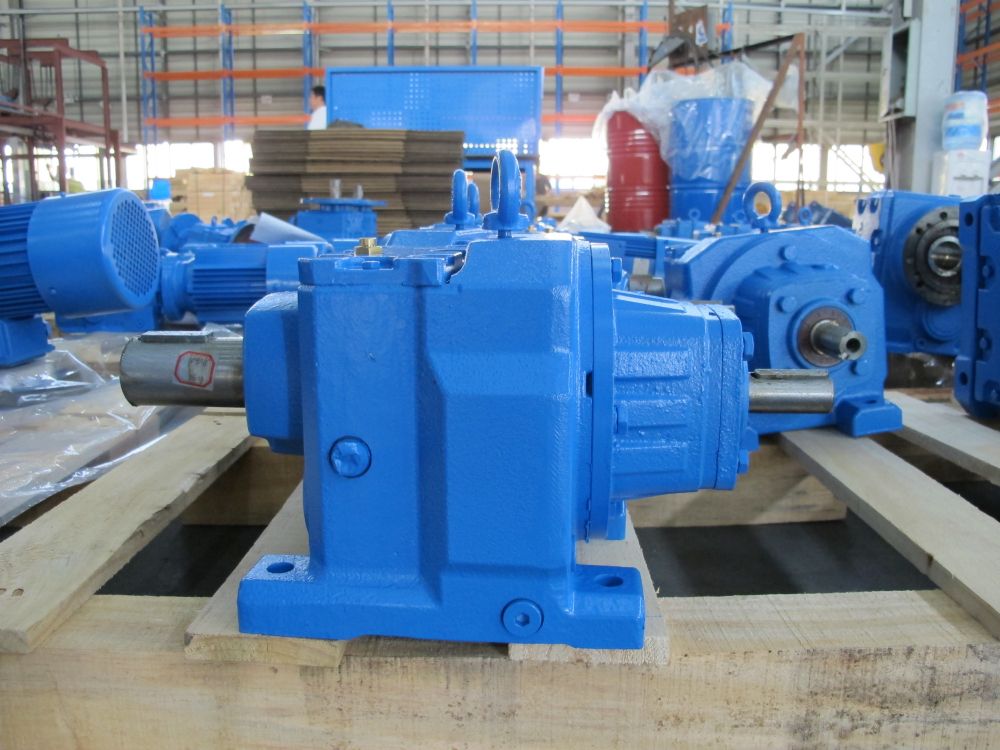 CR& C helical gearbox, helical gear reducer