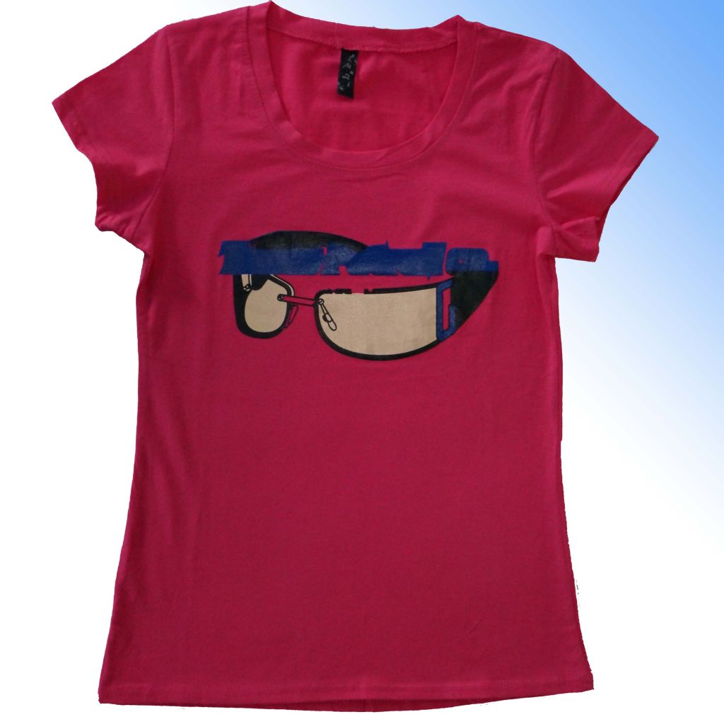 cheap customized T-shirt with fashion design