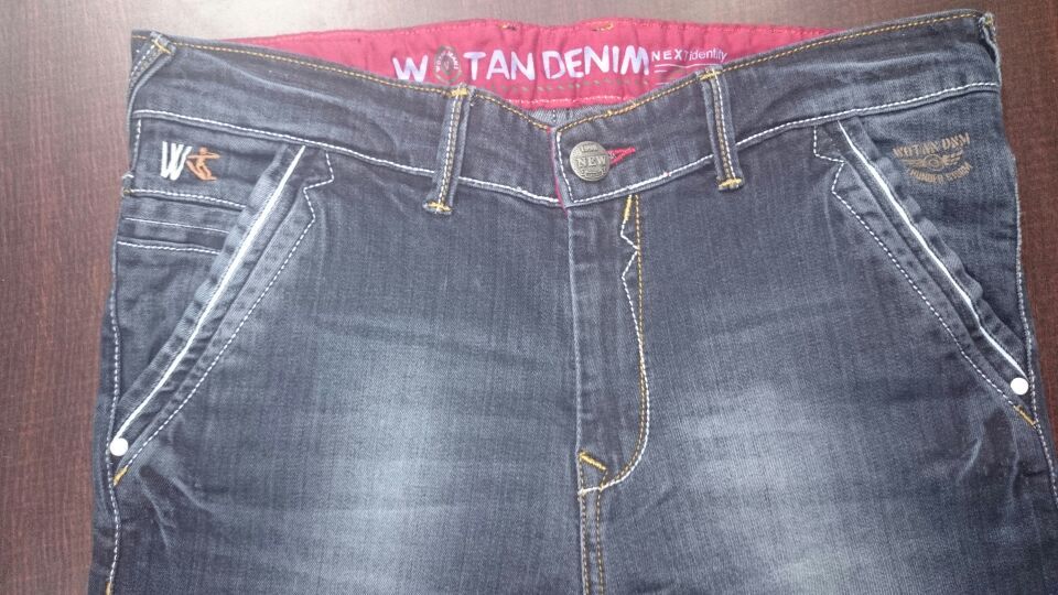 Trendy and exclusive gents jeans for sale