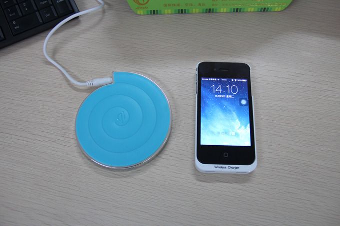 NOOSY 7 Colorful Snail QI Wireless Charger for Apple iPhone 4 iPhone 4s with QI Wireless charging receiver case +Free shipping