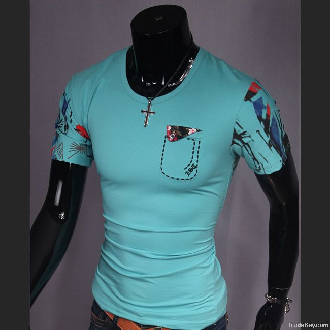 Men round collar short sleeve T-shirt pocket design