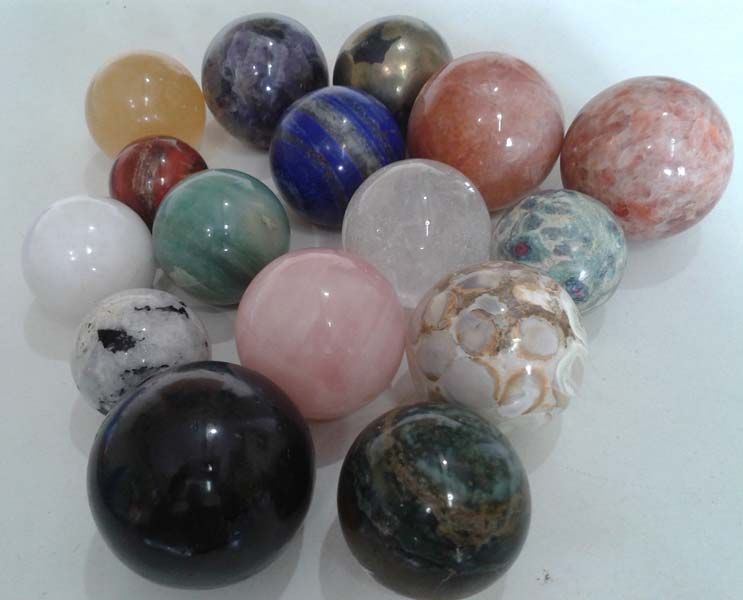 Balls and Spheres Reiki Crystal Healing of Gemstone and Semi-Precious Stones